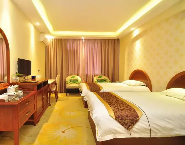 Bai Nian Sheng Shi Hotel