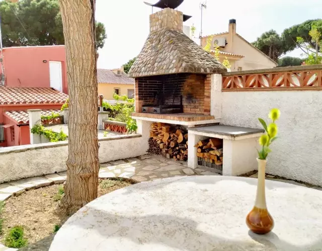 VACAY Apartamento Montgo, agradable jardin! en Costa Brava l'Escala!