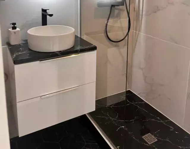 Suite jacuzzi 2 min de la mer