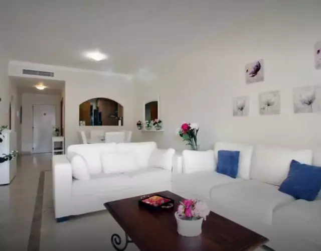 Apartamento familiar con JARDIN y TERRAZA Privada