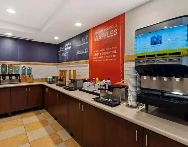 Hampton Inn & Suites Fort Belvoir Alexandria South