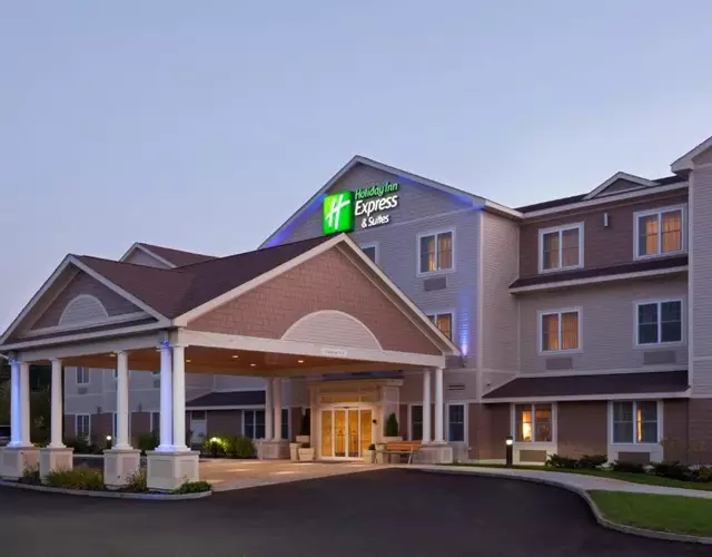 Holiday Inn Express & Suites Tilton by IHG