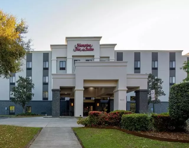 Hampton Inn and Suites Lafayette