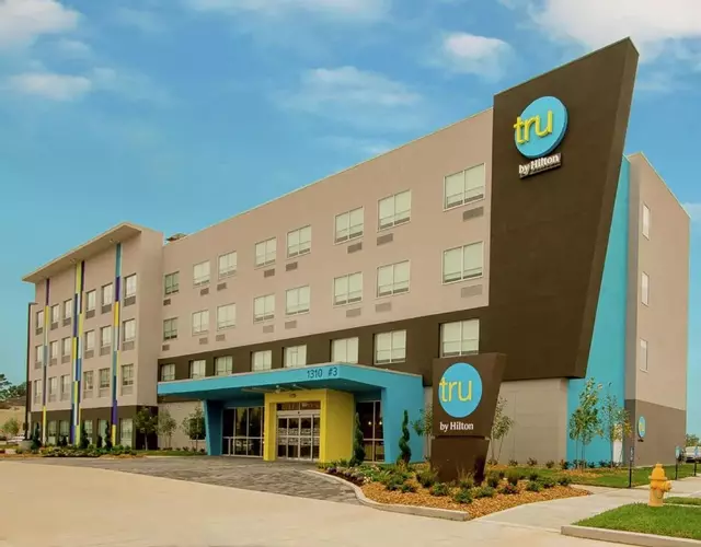 Tru by Hilton Lafayette River Ranch