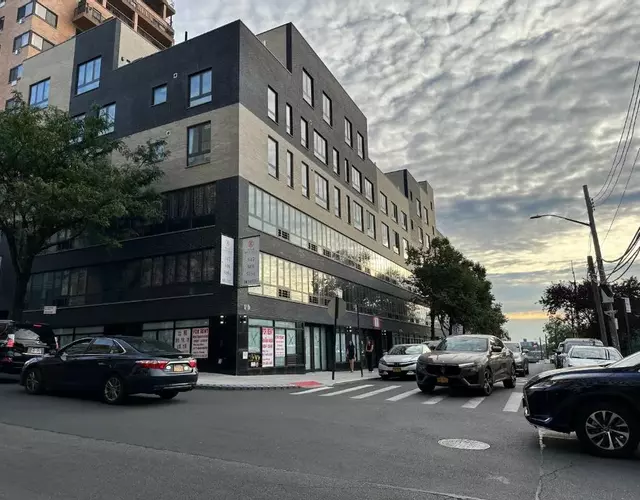 Regal Inn & Suites New York LaGuardia Hotel