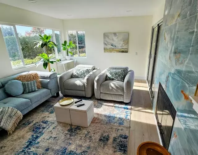 Ocean View, Sand, Waves & Wonder