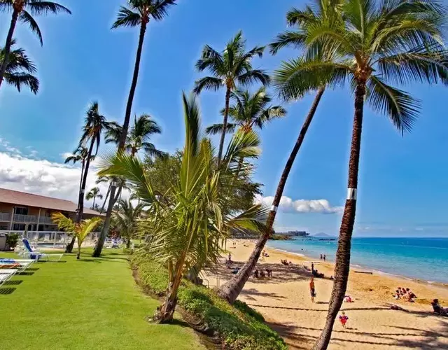 Amazing Honokowi Maui Beach condos in Lahaina