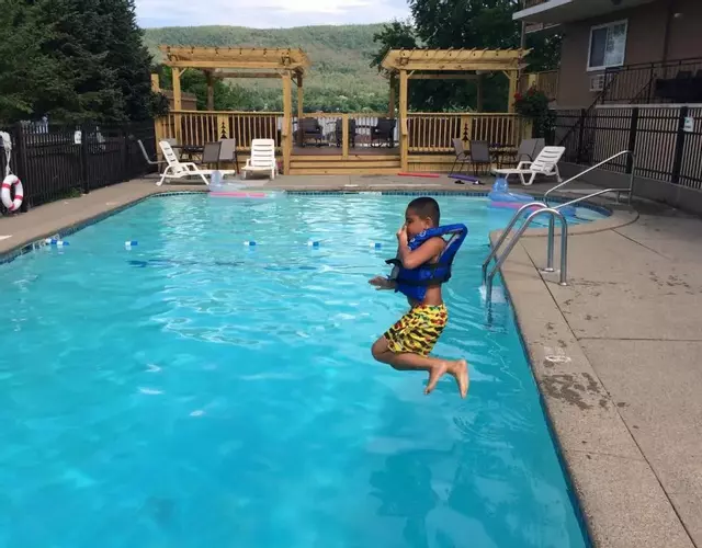 The Sundowner on Lake George