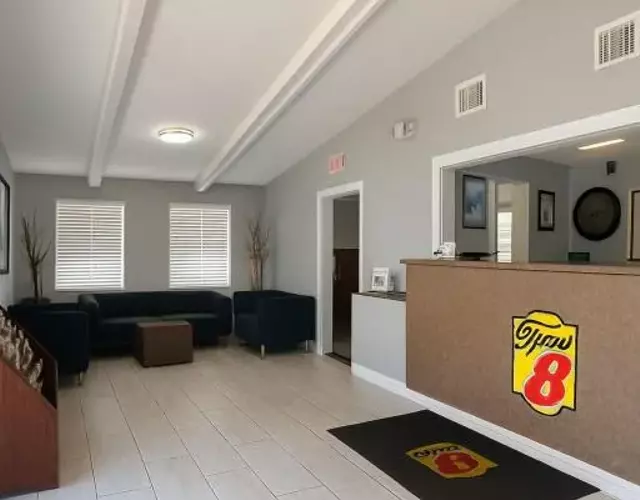 Super 8 by Wyndham Lantana West Palm Beach