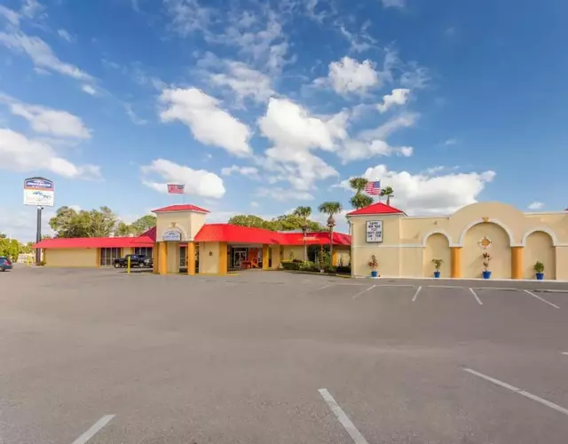 Howard Johnson by Wyndham Lakeland