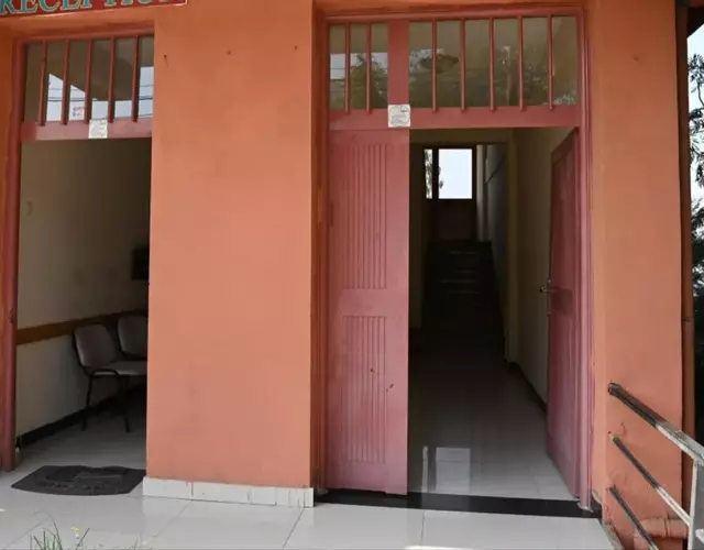 Private Room and Tours