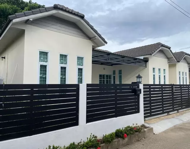 Khwanlom House