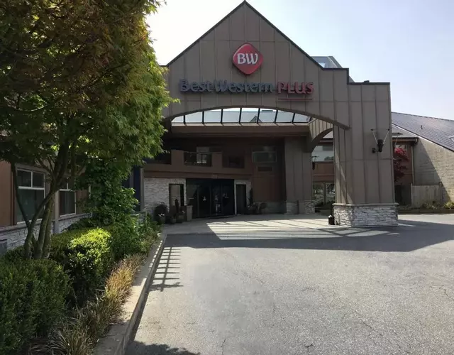 Best Western PLUS Langley Inn