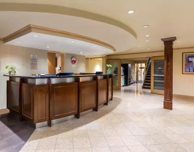Ramada by Wyndham Coquitlam
