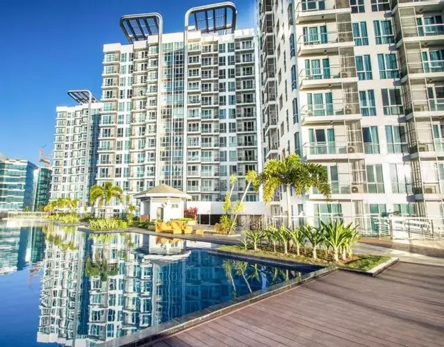 Mactan Newtown Boulevard by FJCIVO