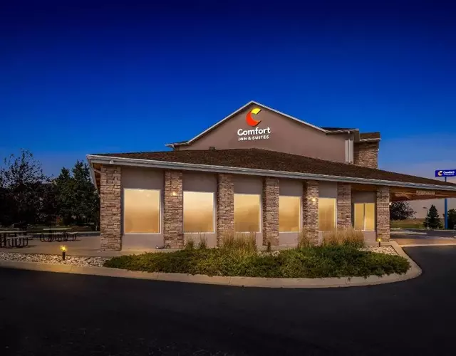 Comfort Inn & Suites Near University of Wyoming