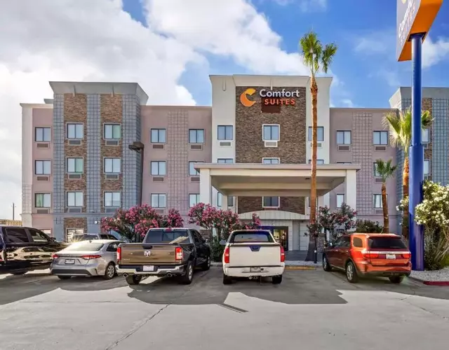 Comfort Suites
