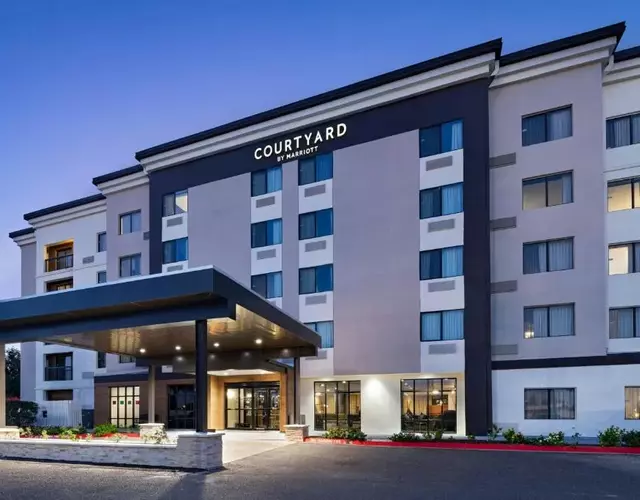 Courtyard by Marriott Laredo