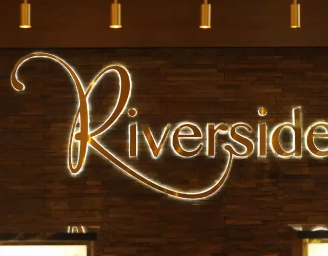 Riverside Lodge Hotel