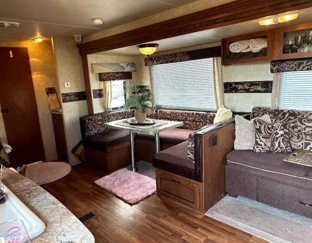 Gilligan's Island Fishing Jetski Shipwreck Oasis