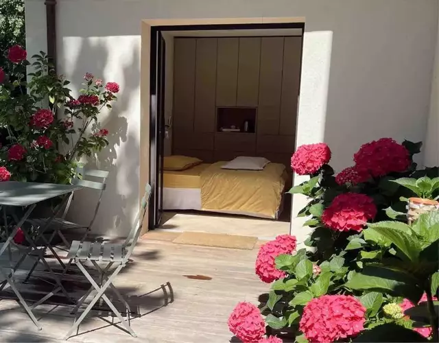 Les Hortensias Chambre indépendante avec sdb et toilettes privées dans une maison en forêt proche du golf et de la plage Entree indépendante avec acces privé