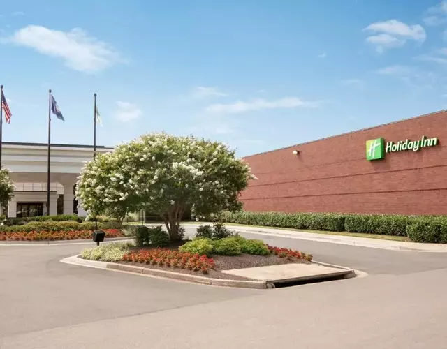Holiday Inn Washington-Dulles International Airport by IHG