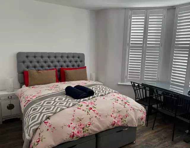 Southend Luxe Retreat