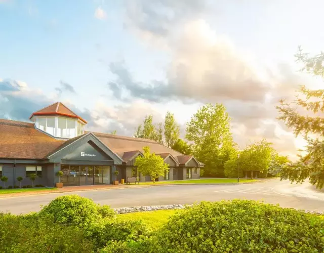Holiday Inn Aylesbury by IHG