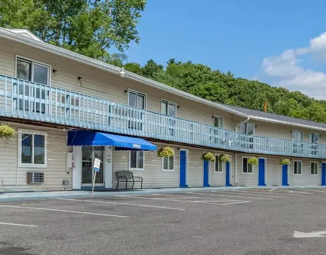 Econo Lodge Lee - Great Barrington