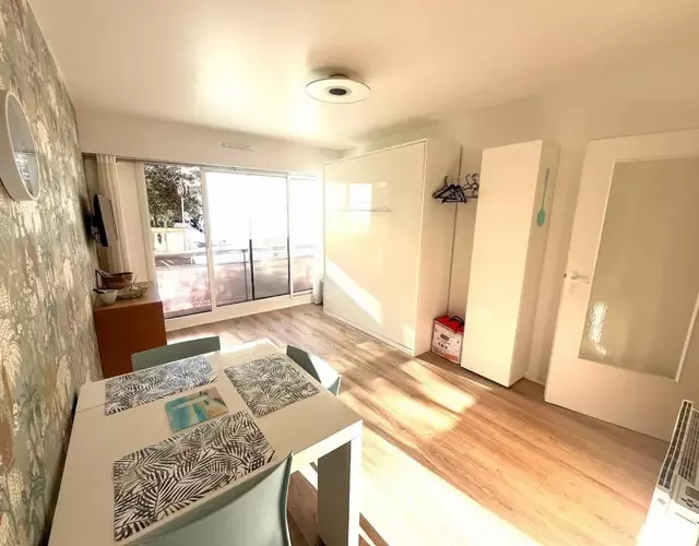 Les Pieds dans leau avec parking