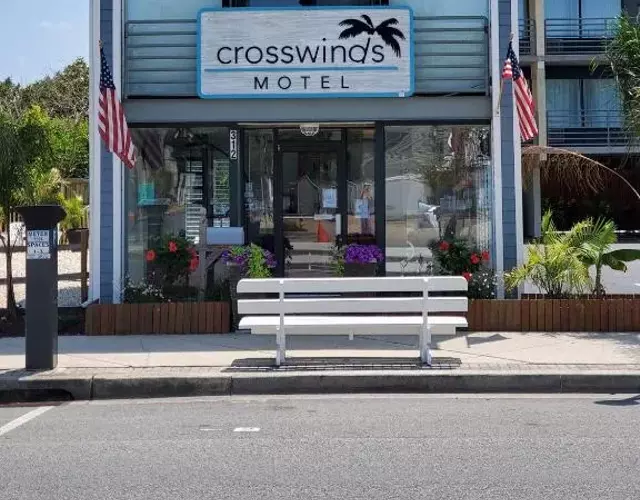 Crosswinds Motel