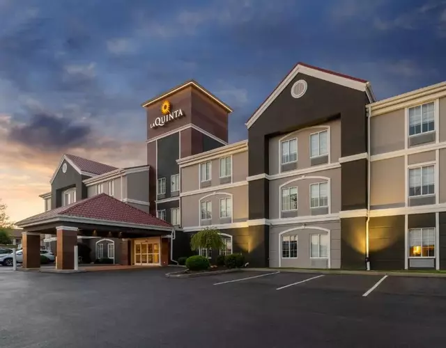 La Quinta by Wyndham Lexington South / Hamburg