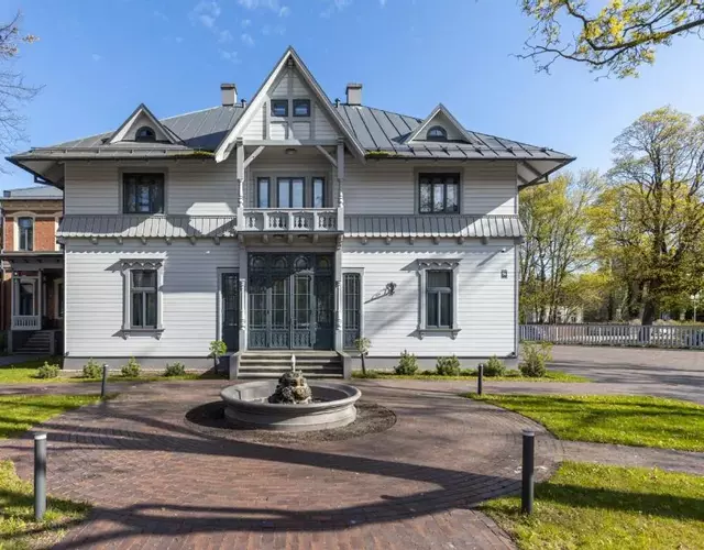 Roze Peldu Residence