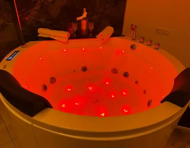 Whirlpool-Zimmer-VIP
