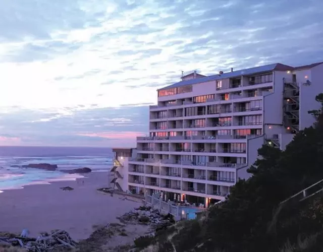 Inn at Spanish Head Resort Hotel