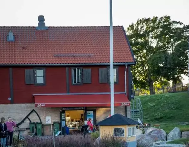 Bergs Slussar Vandrarhem & Stugor