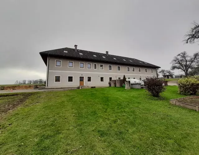 Schöne Wohnung am Bauernhof