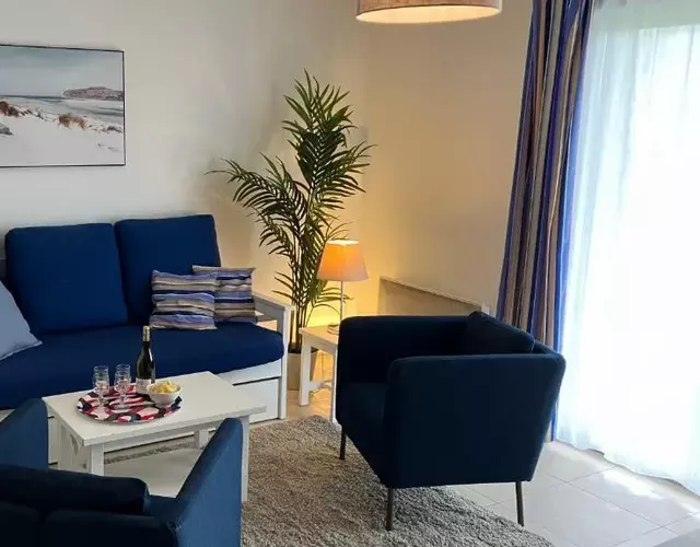 F50 Ferme de Deauville 1 CH rez-de-jardin avec escalier