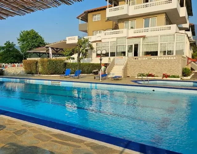 Great Alexander Hotel