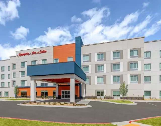 Hampton Inn & Suites by Hilton Little Rock Airport