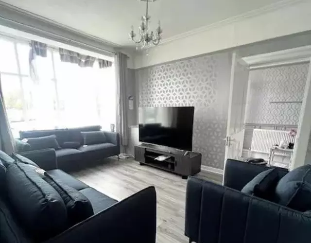 No. 206 - Spacious 5 Bed