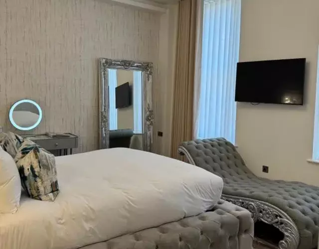 Philharmonic Hotel
