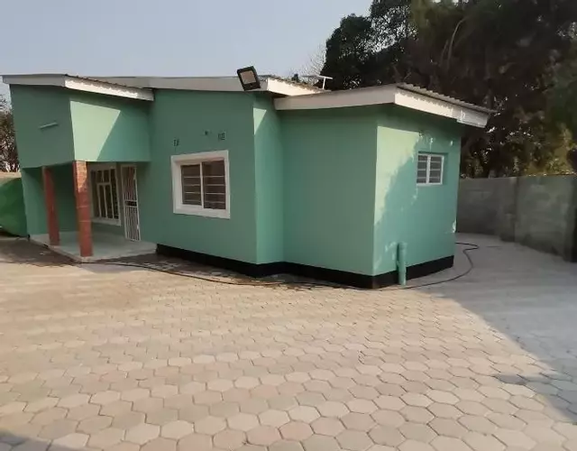 Wamz Apartments And Tours B