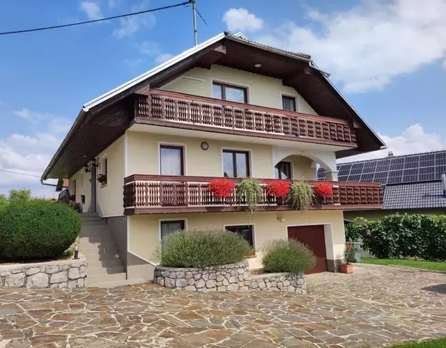Spacious Countryside Flat - 25 minutes from Ljubljana
