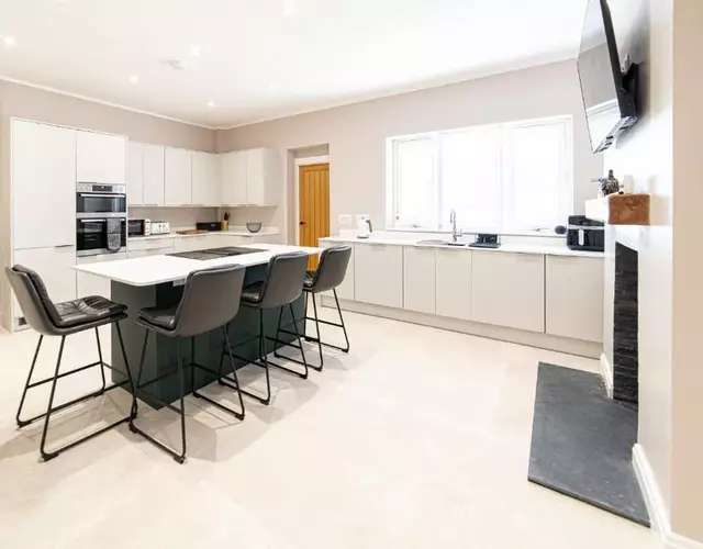 Ty Haul, meaning Sun House, open plan luxury, for work or play