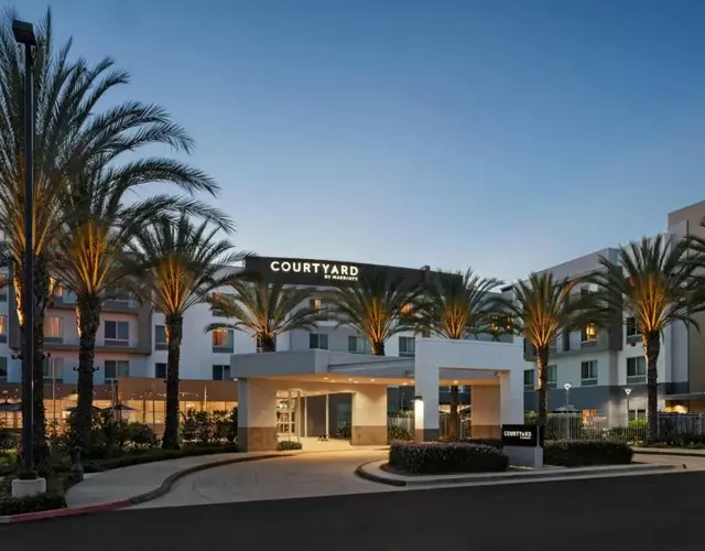 Courtyard Long Beach Airport