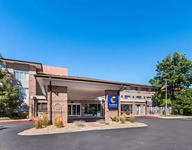 Comfort Inn & Suites Boulder