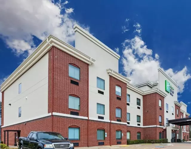 Holiday Inn Express & Suites Longview South I-20 by IHG