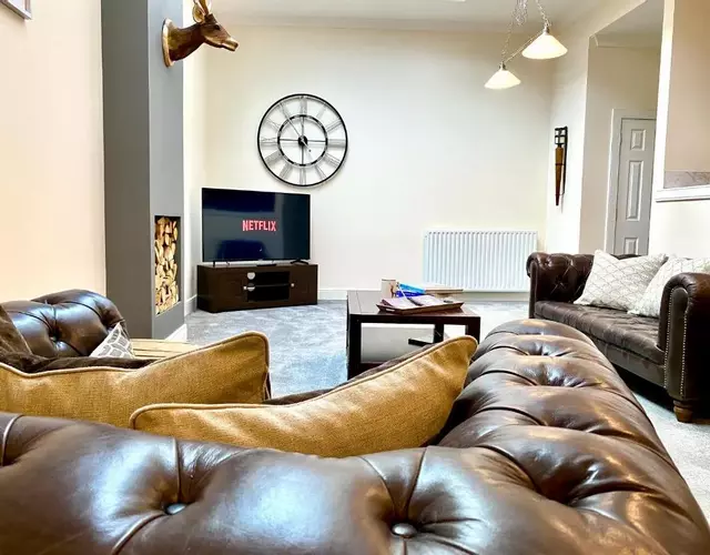 Serviced Accommodation Moray Lesmurdie House, Elgin - Free Parking, Free WiFi