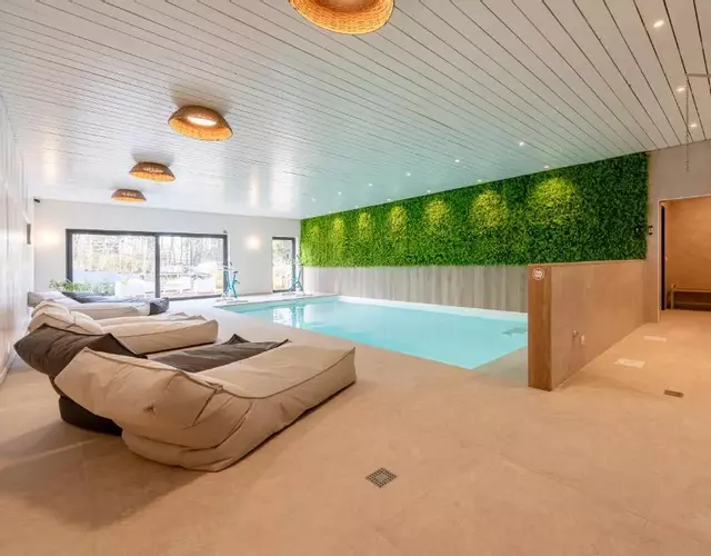 Sous la Houlette, 3 Suites, Pool and Sona on demand